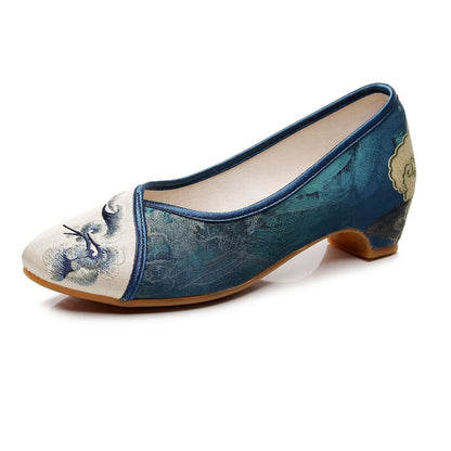 Women’s Ethnic Style Embroidered Cloth Shoes – Summer 35-40